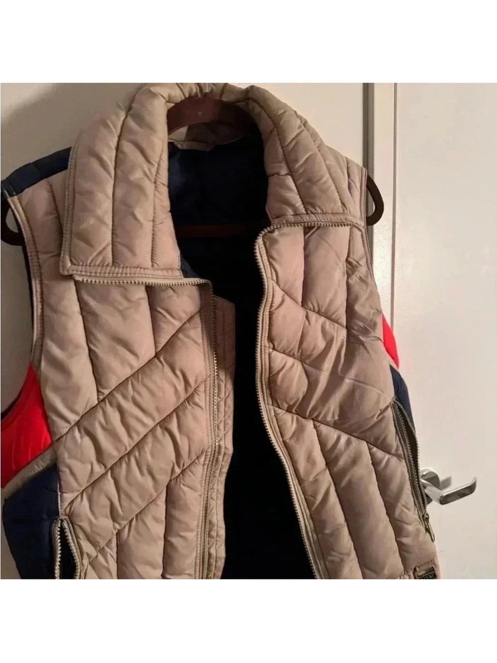 Mountain Goat White Stag Vintage 70s Puffer Vest Tan Navy Red Size S - Picture 3 of 4